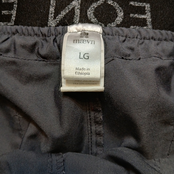 EON Maevn Gray Scrub Joggers - Picture 7 of 8
